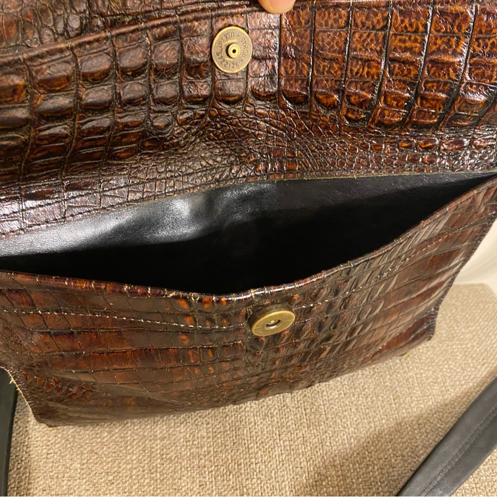 Beautiful Handcrafted Flap Crossbody Bag - Picture 8 of 16